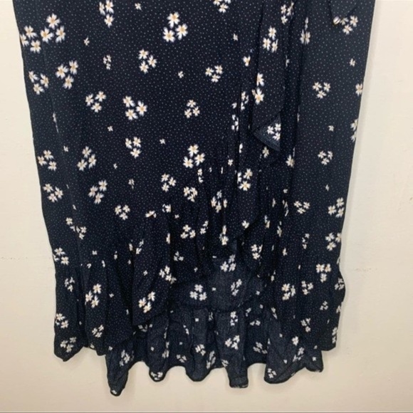 American Eagle | Floral High-Low Skirt - Picture 5 of 8